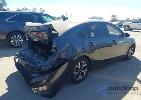 2019 Kia Forte Lxs из США, поврежденный, VIN 3KPF24AD5KE094562